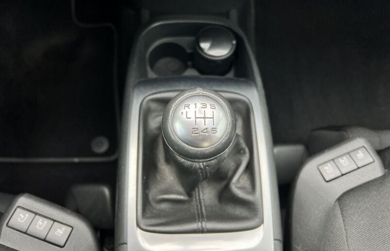 53639884